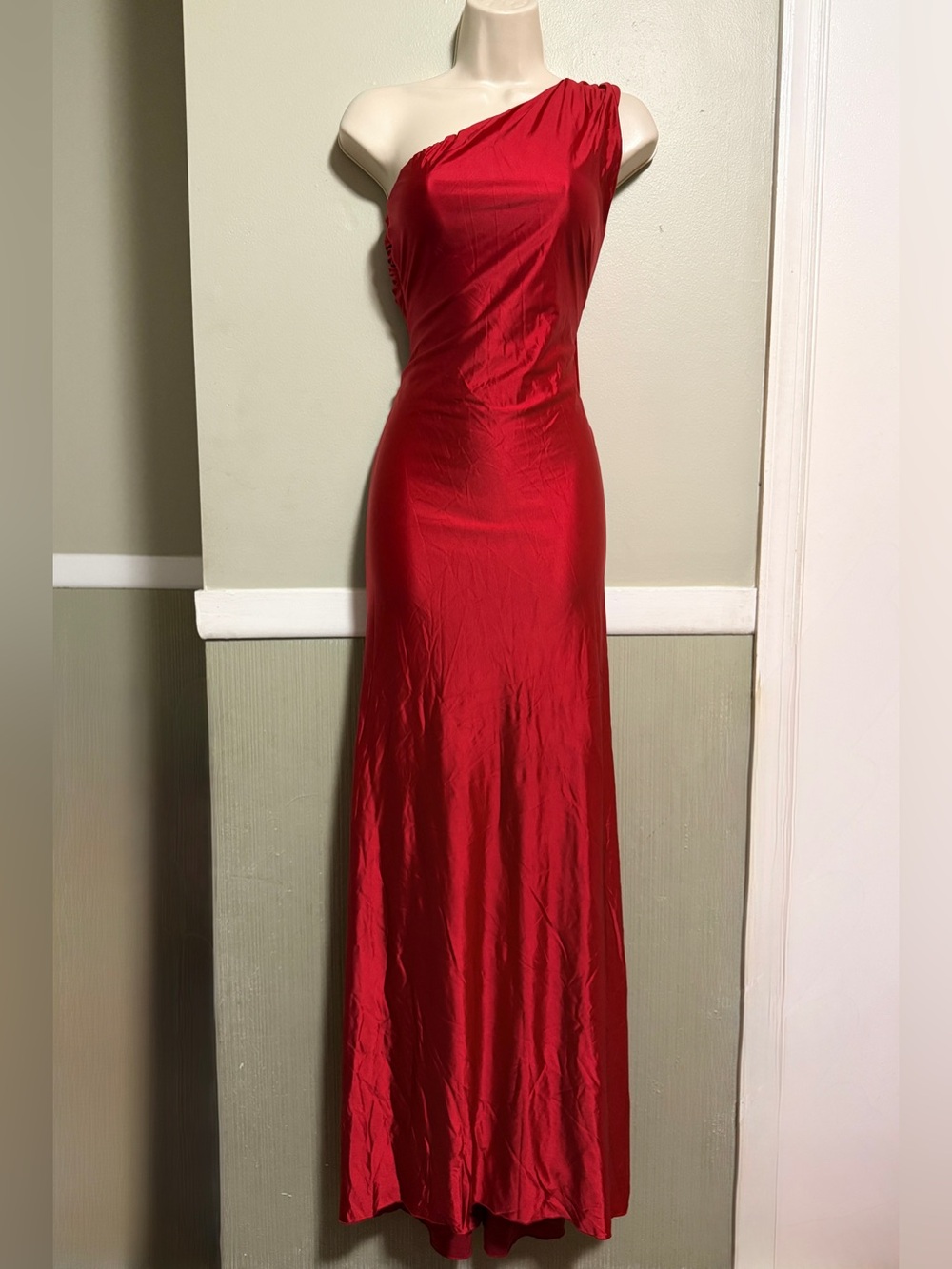Oh Polly Adelina Cherry Red Asymmetric Tie Back Maxi Gown Medium - Picture 3 of 8